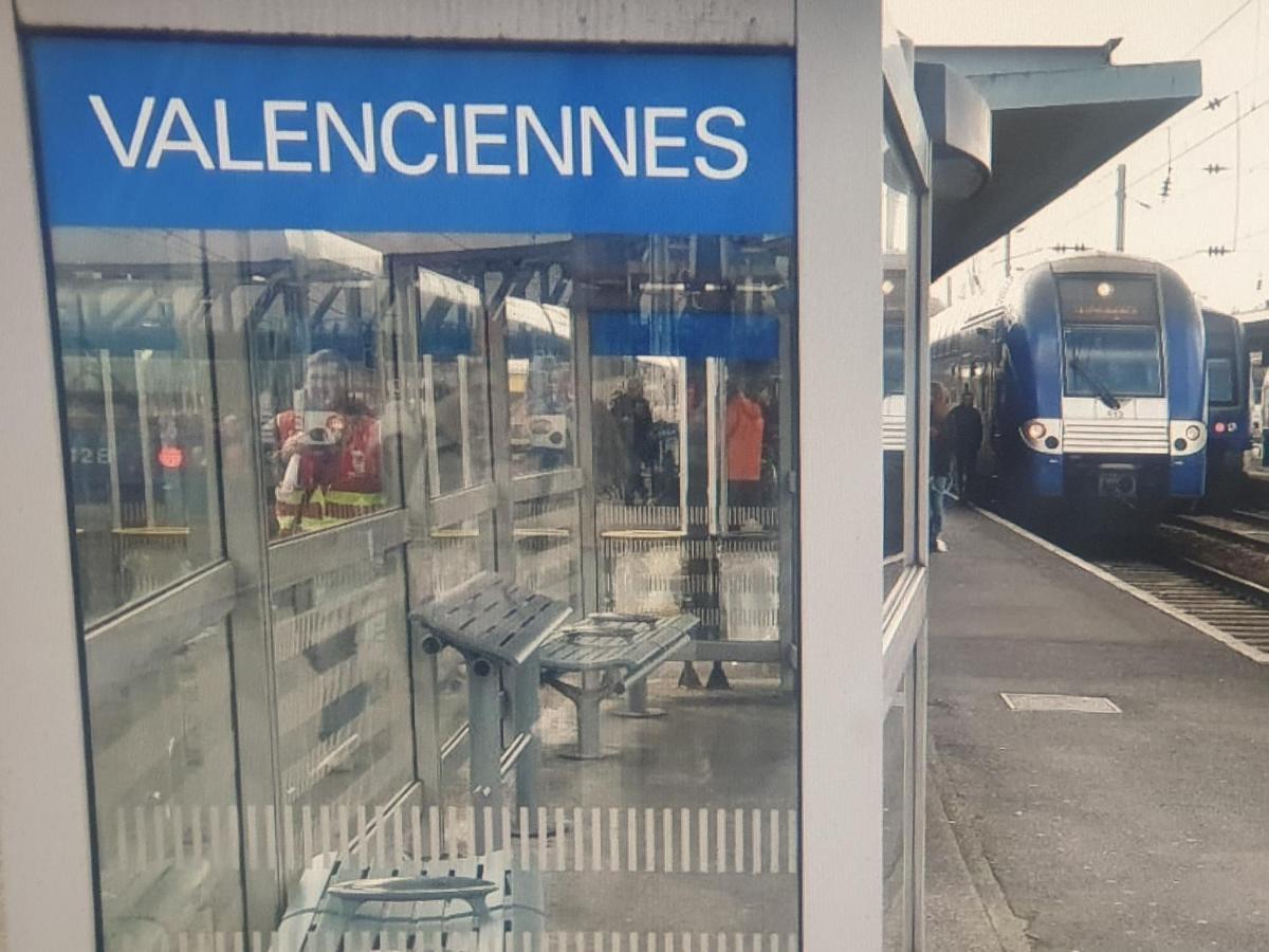 Le Clemenceau Hotel Et Appart'Hotel & Restaurant "Gare Sncf" Centre Ville Valenciennes Exterior photo